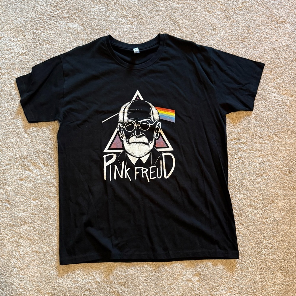 New unisex black tshirt size XL Pink Freud